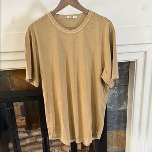 Buck Mason 100% Cotton Olive Green Short Sleeve Tee in size L. New!